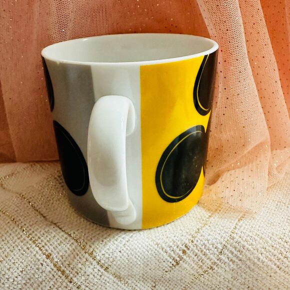 Mickey Mouse Mug - Picture 3 of 5